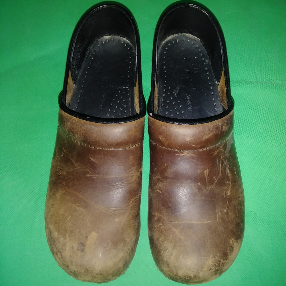 PM3 Women's Dansko Clogs